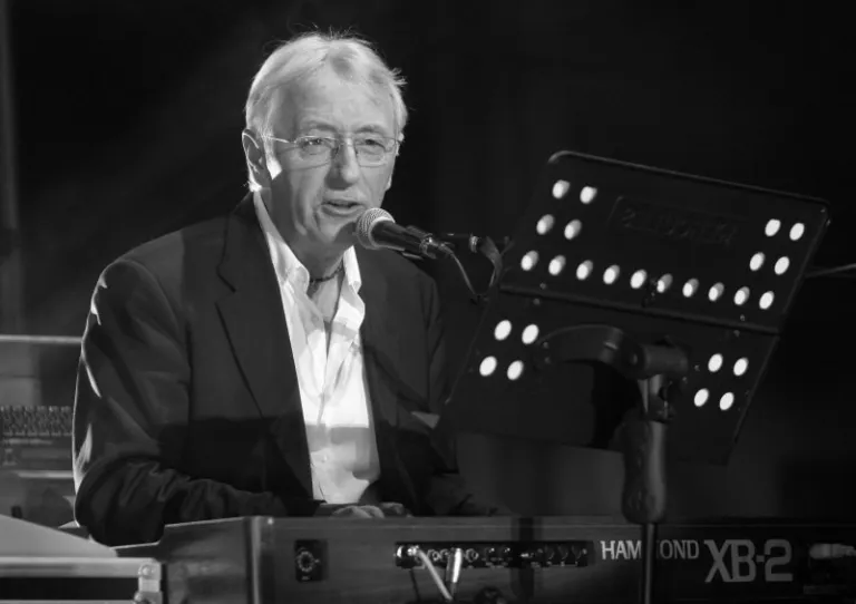 preminuooliverdragojevic pxl 050718 21247168 1